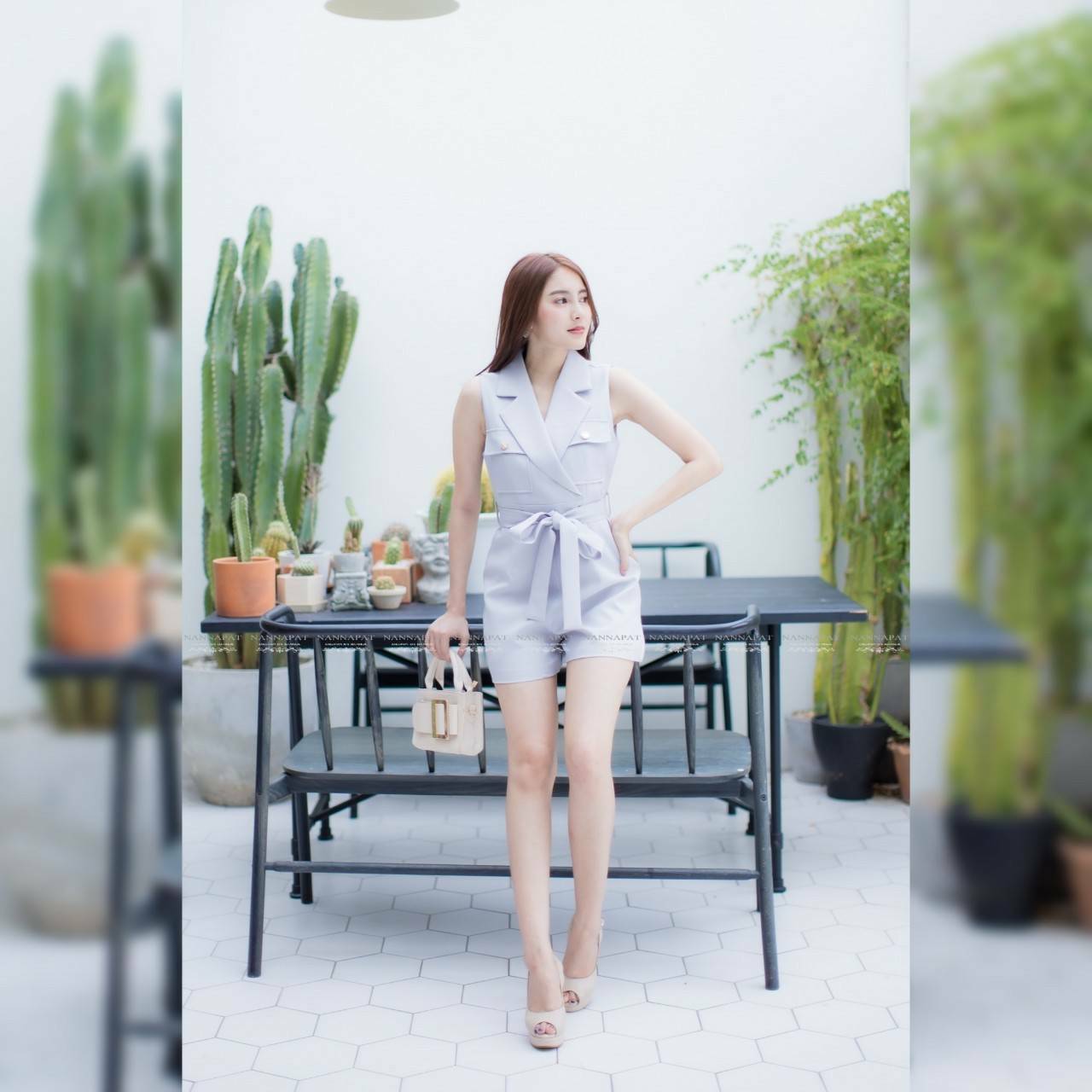 จั้มซิปหลัง มีกระเป๋าหน้า