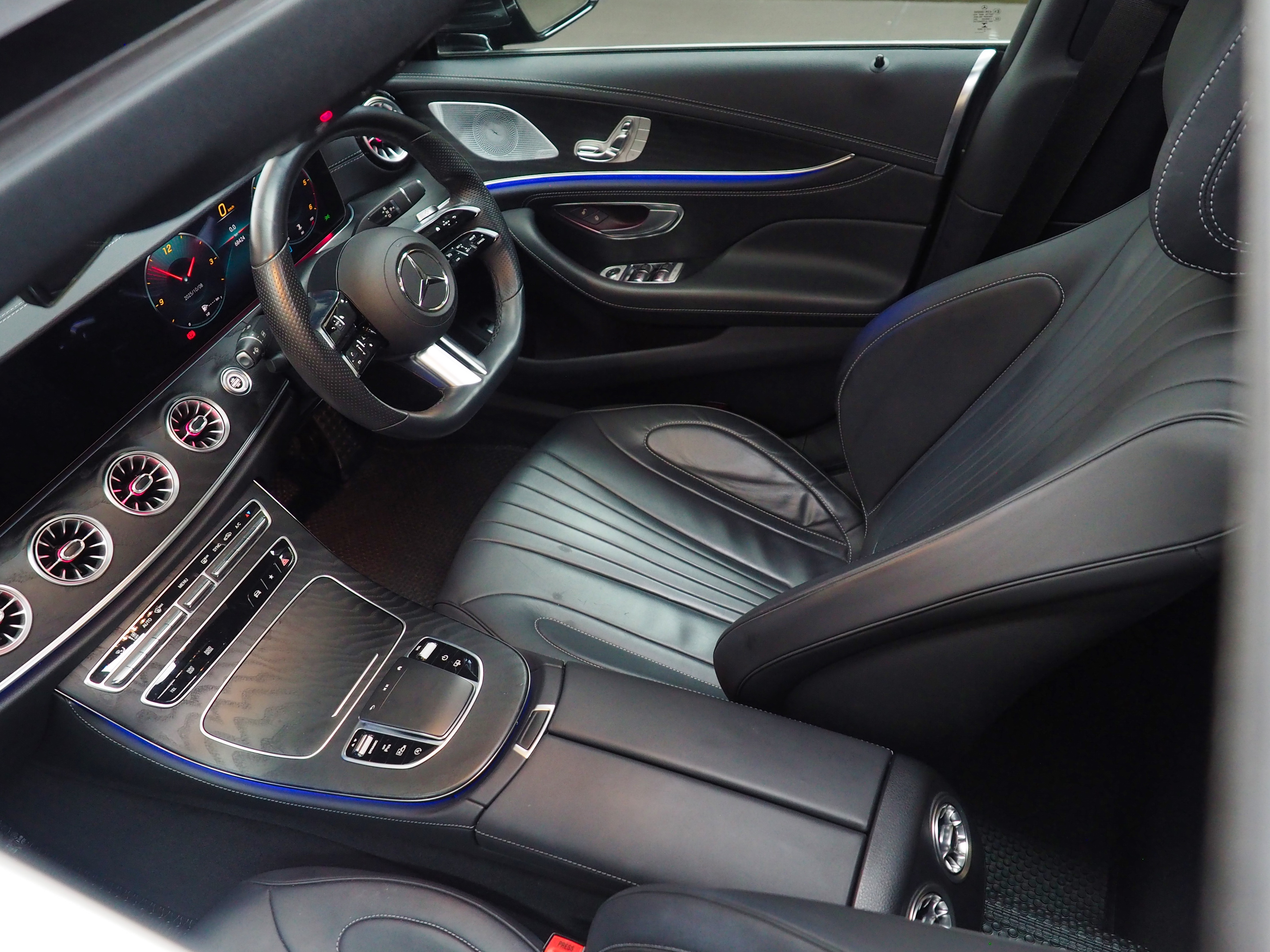 จองแล้ว CLS220d AMG Premium W257