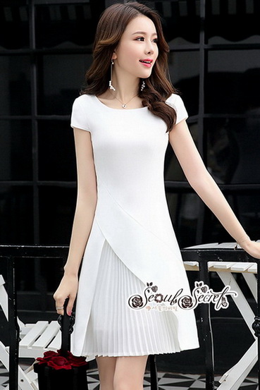 เดรสเนื้อผ้าเครปเดรสทรงคอยู
