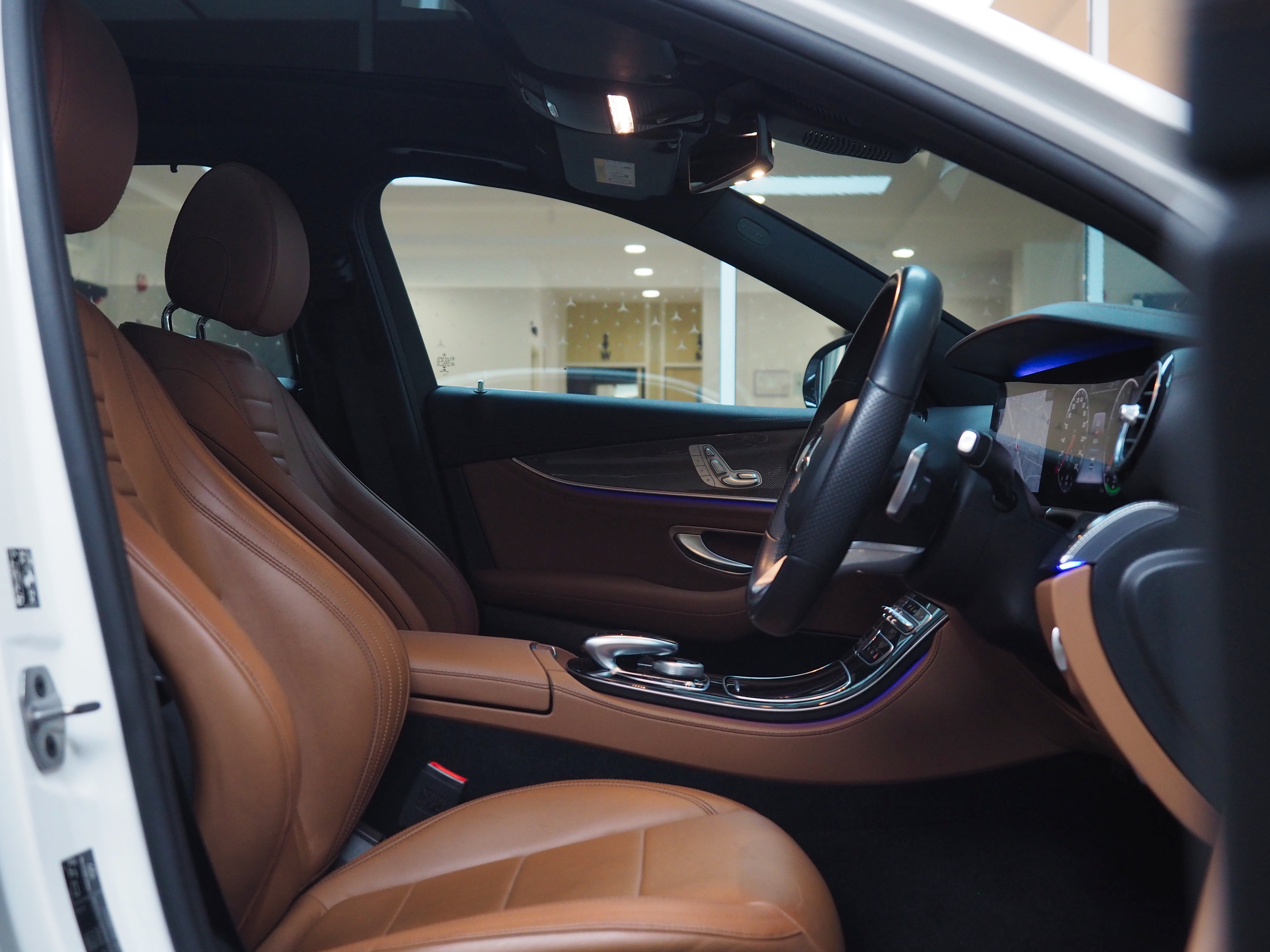 จองแล้ว E350e AMG Plug in Hybrid W213