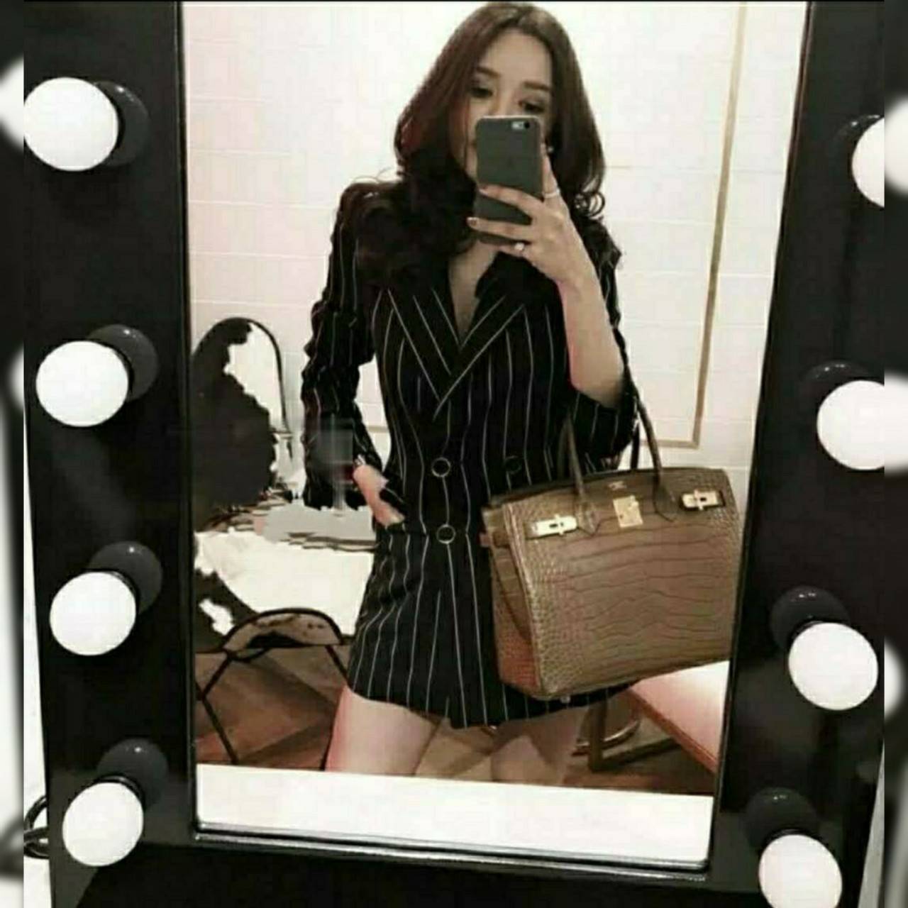 สูทกระดุมหน้า เป็นกางเกงด้านใน