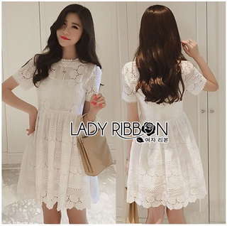 Lady Ribbon Online เสื้อผ้าออนไลน์ขายส่ง Lady Ribbon เสื้อผ้า LR08180816 🎀 Lady Ribbon's Made 🎀 Lady Aurelie Pretty Sweet Laser-Cut and Embroidered Cotton Dress in White เด