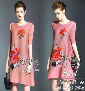 Dressเสื้อผ้าแฟชั่นเกาหลี Dressมินิเดรสลุคเก๋ๆ เนื้อผ้าเกรดดีอัด ย่นยืดหยุ่น