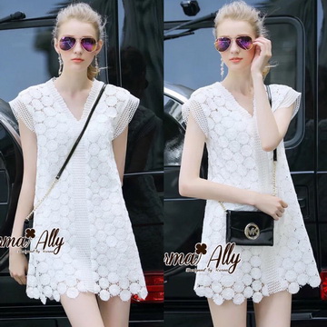 Lady Ribbon ขายส่งเสื้อผ้าออนไลน์พร้อมส่งของแท้ NA03190716 🎉Normal Ally Present Lace prince flower knitting sun dres