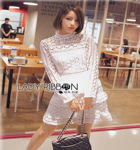 Lady Ribbon Self-Portrait High Neck Lace