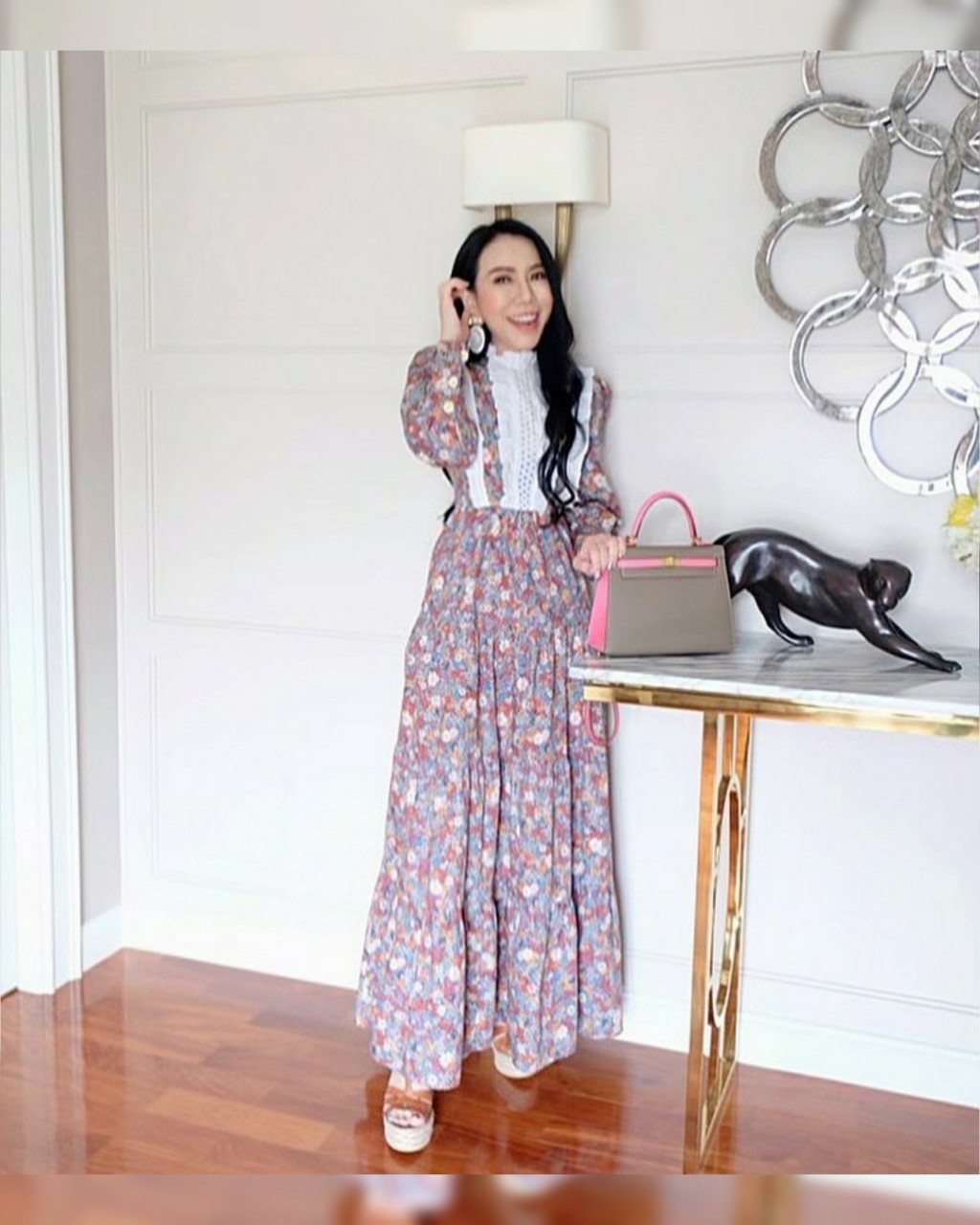 เดรสยาวซิปหลังลายดอกไม้