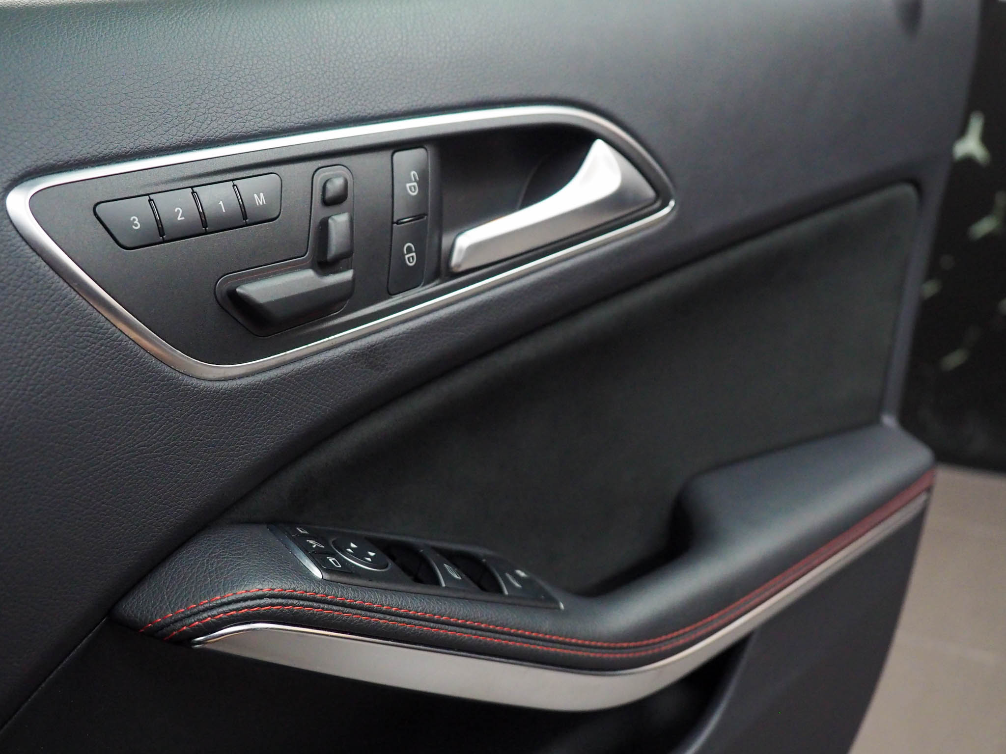 จองแล้ว A180 AMG Sport W176