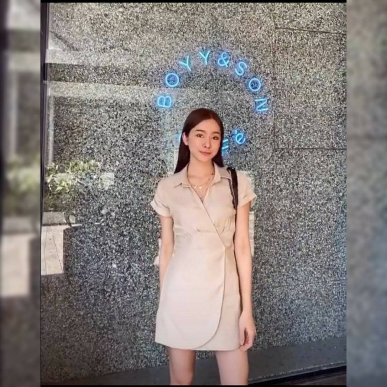 เสื้อมีทั้งซิปหลังซิปหน้ากางเกงขาสั้น