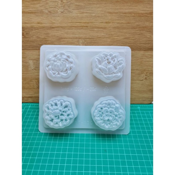แม่พิมพ์พลาสติก ดอกไม้4ลาย พิมพ์วุ้น วุ้นแฟนซี ขนมวุ้นไหว้พระจันทร์ เจริญ12 j12