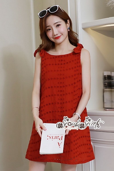 เดรสเนื้อผ้าทอลายลูกไม้สีแดงสดสวยเปรี้ยว