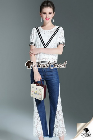 เสื้อสีขาว+กางเกงสียีนส์