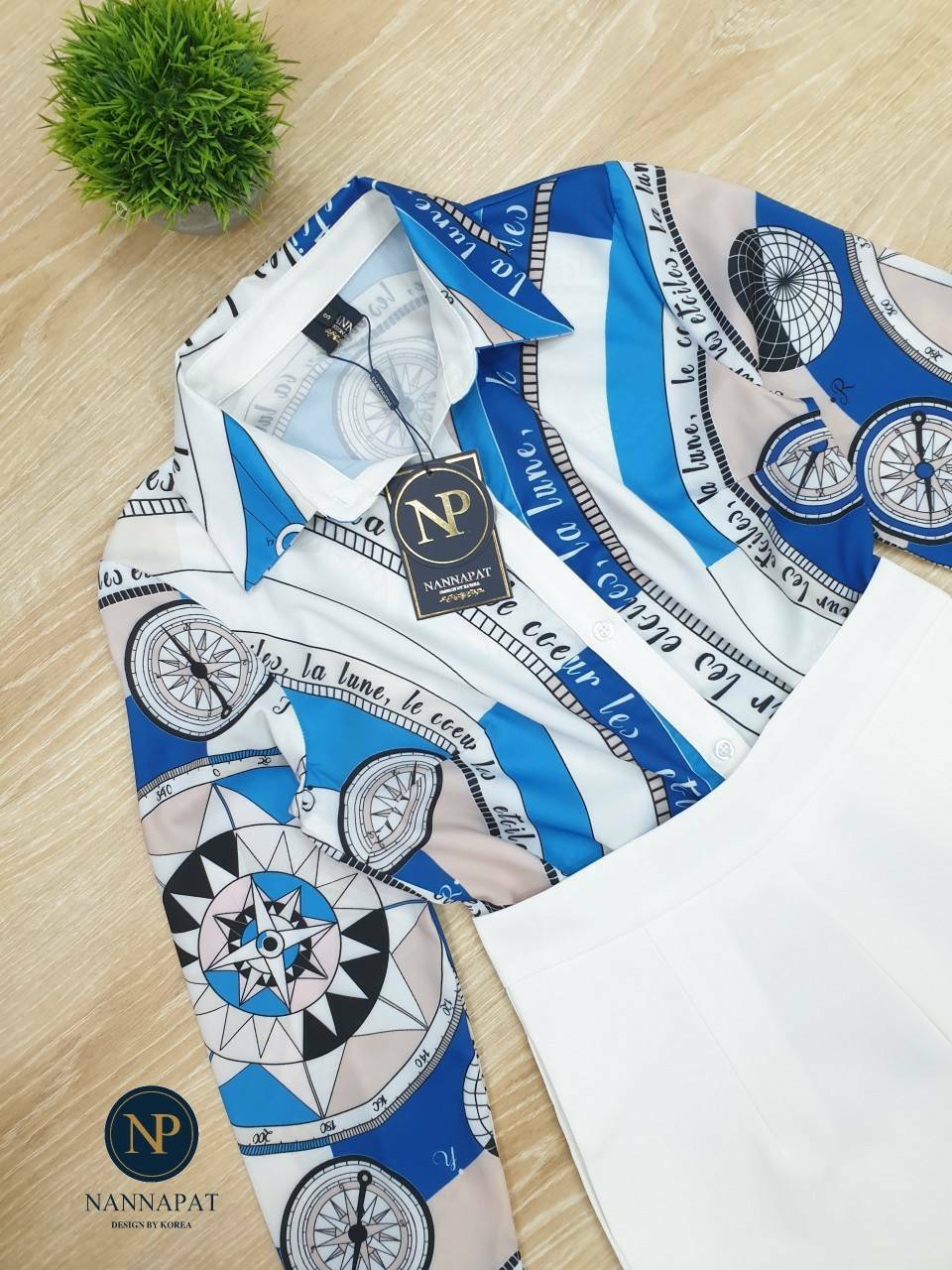 เสื้อคอปกแขนยาวกระดุมหน้า