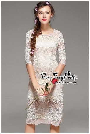 เดรสผ้าลูกไม้ถักทอได้สวยแน่นทั้งตัว ลายเด่น
