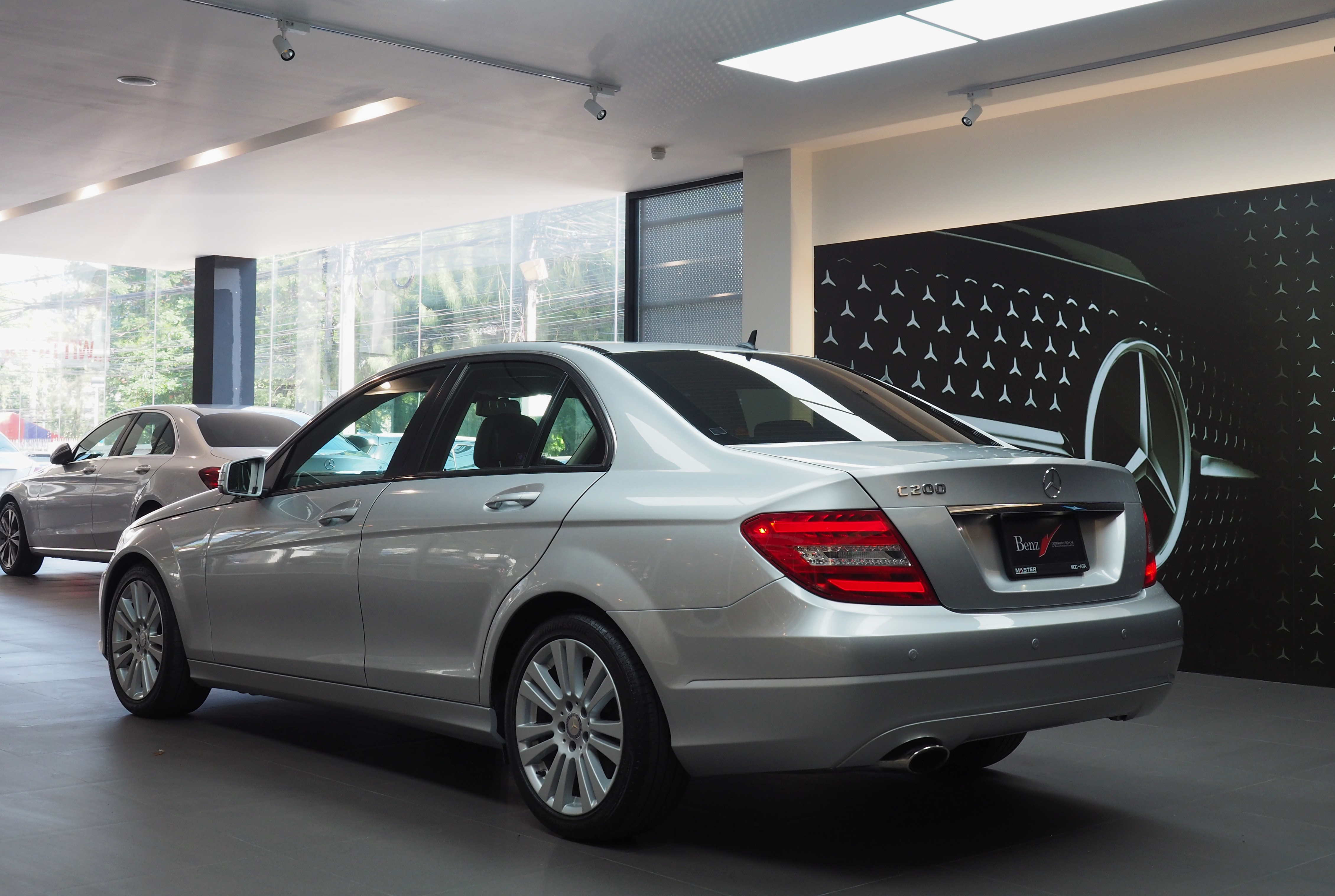 จองแล้ว C200 CGI Style W204