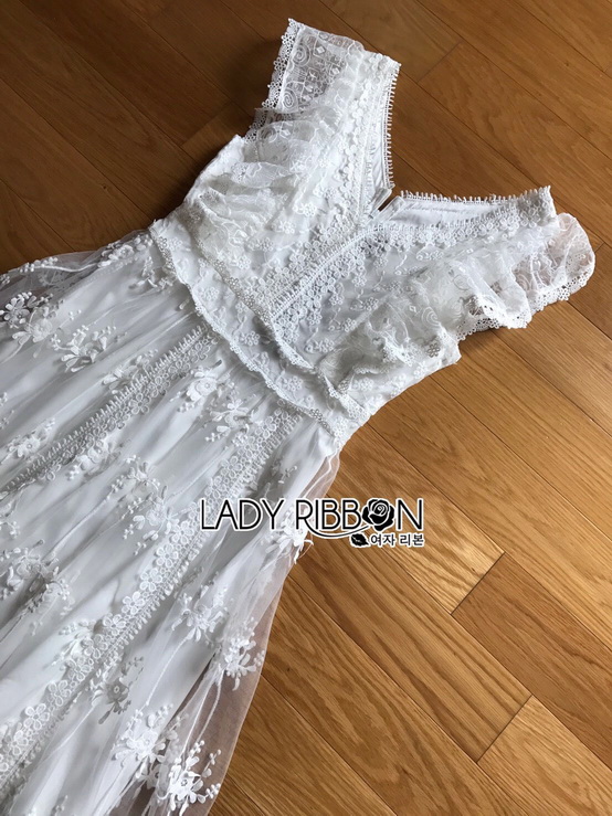 เดรสผ้าลูกไม้ตกแต่งแขนระบาย