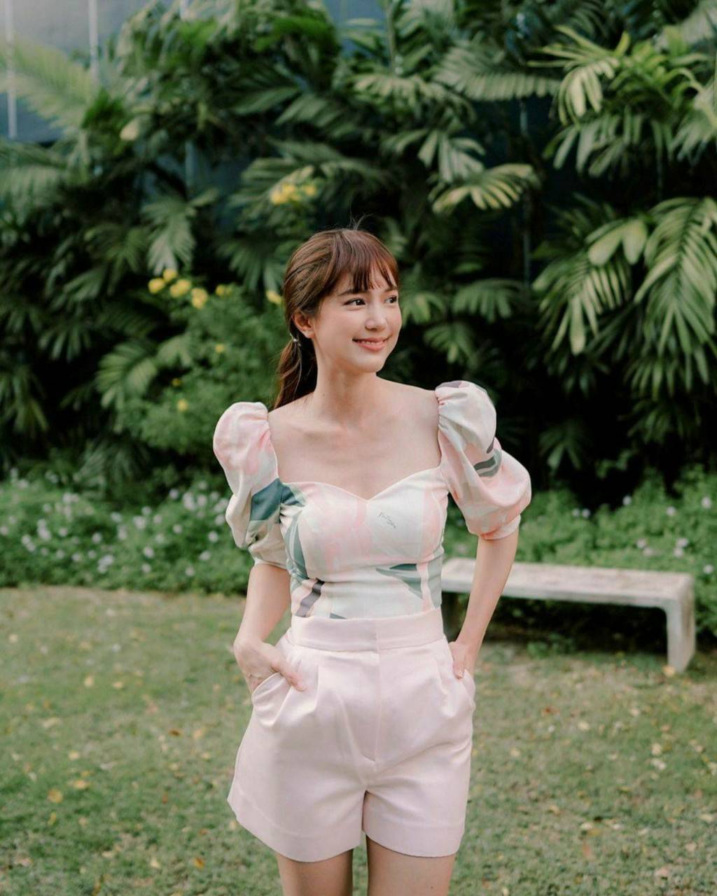 เสื้อซิปหลัง มีฟองน้ำด้วยนะค