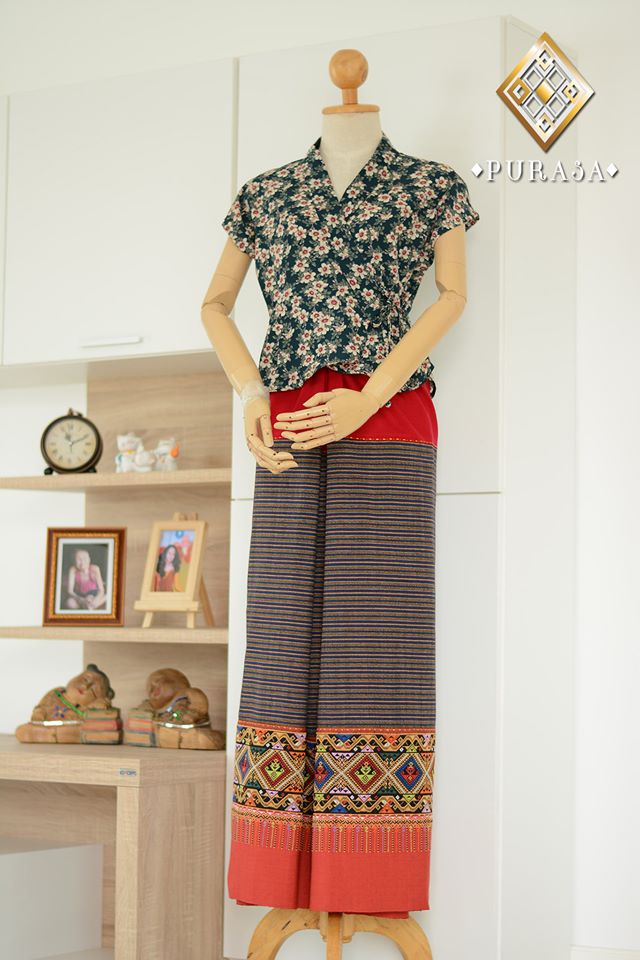 เสื้อลายดอกผ้าเกาหลีนำเข้า