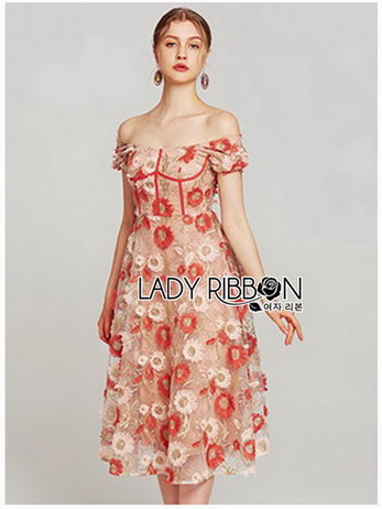 Lace Dress เดรสผ้าลูกไม้ทอลายดอกเดซี่สีพีช
