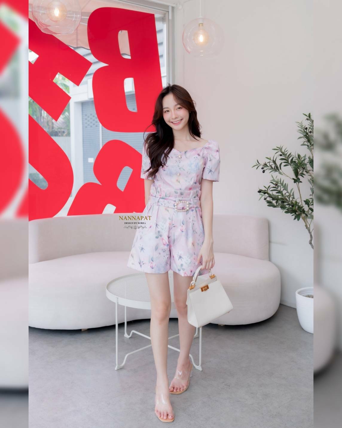 เสื้อซิปหลัง มีฟองน้ำอก