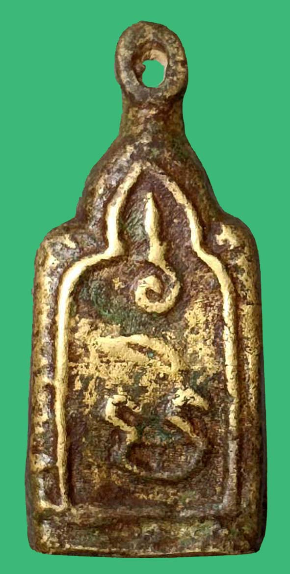 เหรียญหล่อหลวงพ่อทาวัดพะเนียงแตกรุ่นสอง องค์ที่ 4