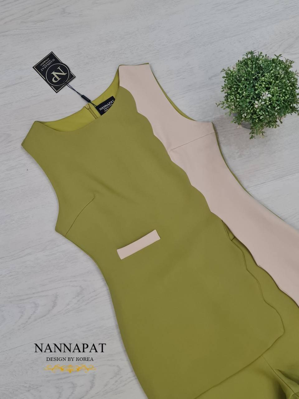 เสื้อทูโทนซิปหลัง