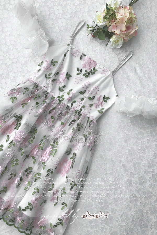 มินิเดรสสายเดี่ยวสวยหรูแขนพองโปร่ง