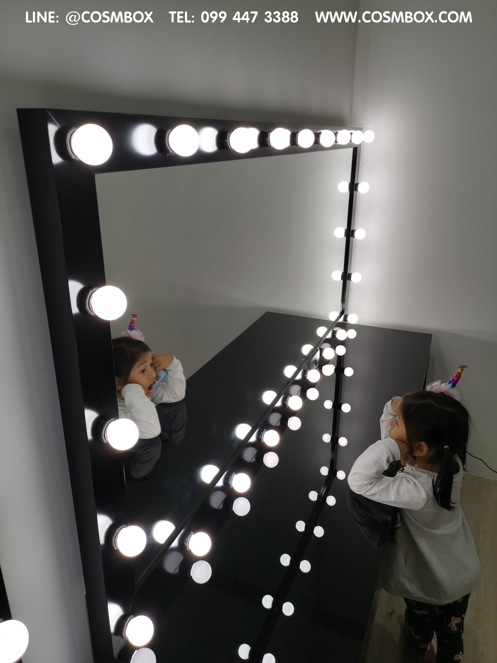 โต๊ะเครื่องแป้ง กระจกมีไฟ - 190 x 45 x 165 cm. สีดำ