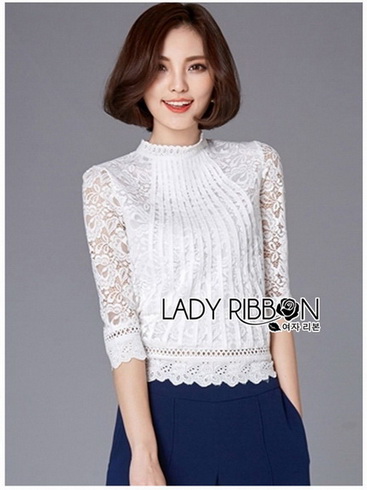 เสื้อลูกไม้สีขาวผ้านิ่มใส่สบาย