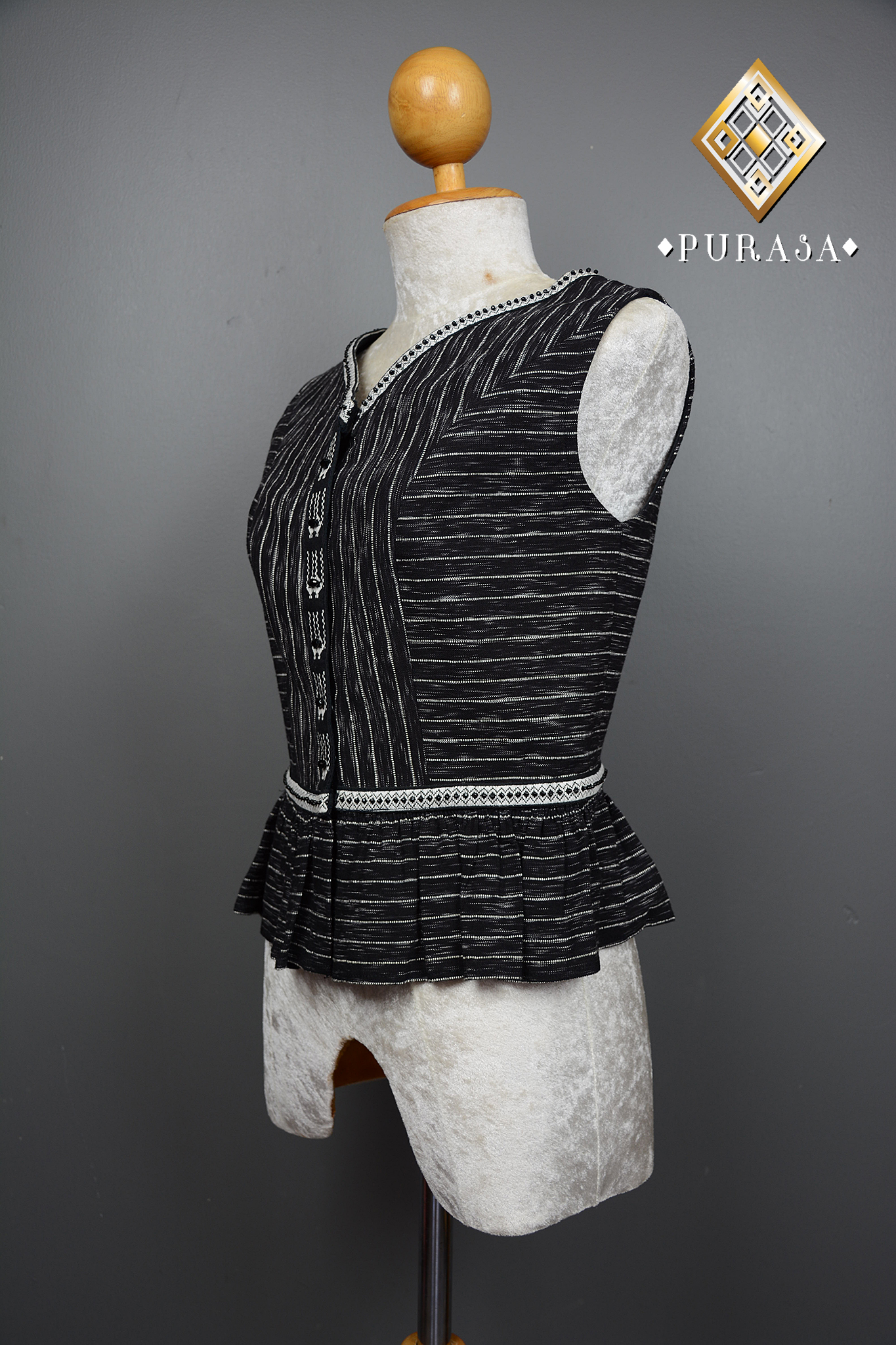 PUS017 เสื้อผ้าฝ้ายแต่งตีนจก