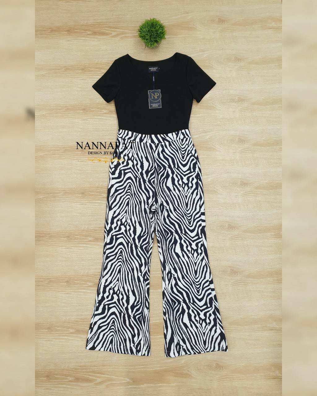 เสื้อสวมหัวกางเกงมีกระเป๋าข้าง