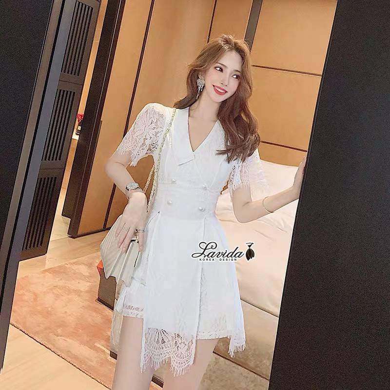 ผ้าลูกไม้ทอลายสวยเนื้อนิ่มโทนสีขาว