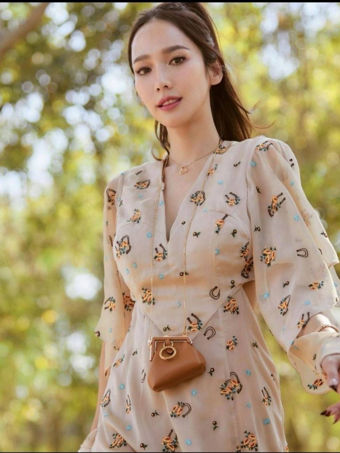 ผ้าปักลายทั้งตัว สวยมาก