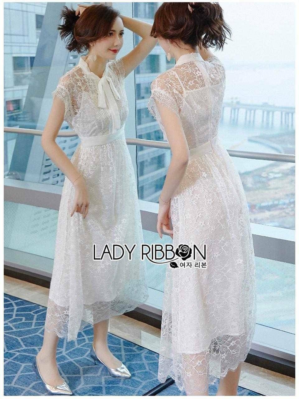 เดรสลูกไม้สีขาวตัวยาว