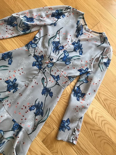 Chiffon Dress เดรสผ้าชีฟองพิมพ์ลายดอกไม้สีน้ำเงิน