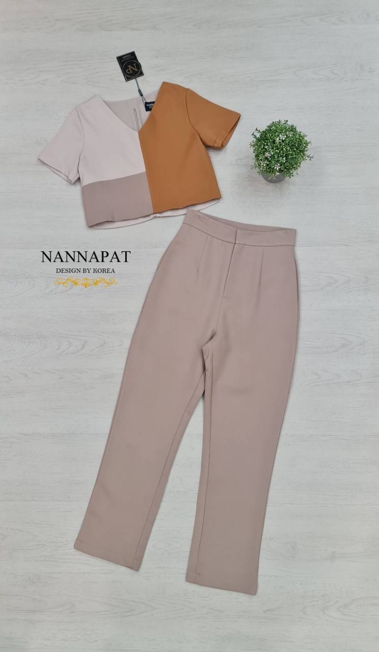 เสื้อทรีโทนซิปหลัง