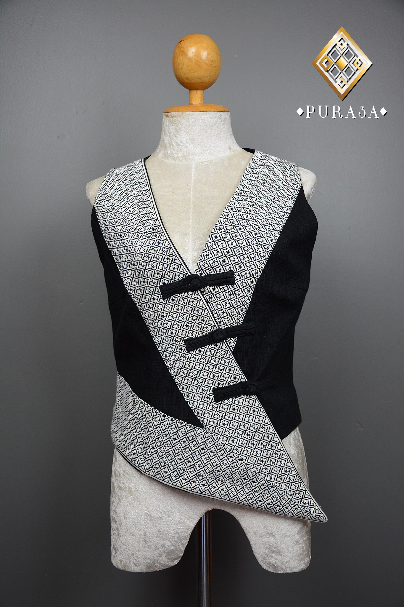PUS023 เสื้อผ้าฝ้ายแต่งตีนจก