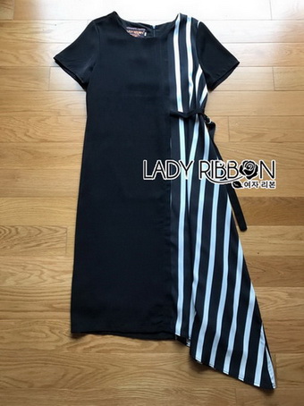 Lady Ribbon Black Dress เดรสสีดำลายทาง