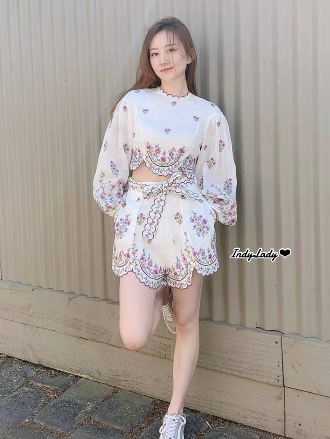 เสื้อกางเกงแขนยาวพองสวย ช่วงคอ