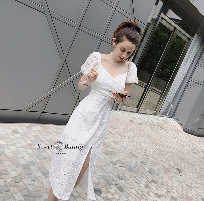 เดรสแขนตุ๊กตาออกแนวสวยหวานๆ