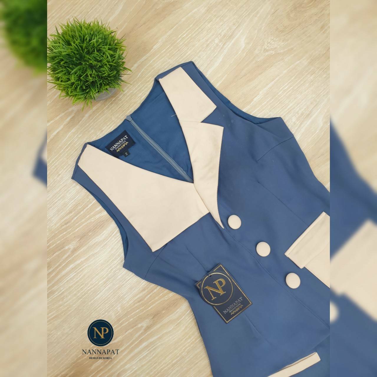 เสื้อแขนกุด คอปก กระดุมหน้า