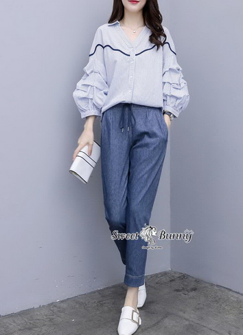 เสื้อผ้าเชิ้ตคอตตอน ลายริ้วฟ้าขาว คอปกอกทรงวี