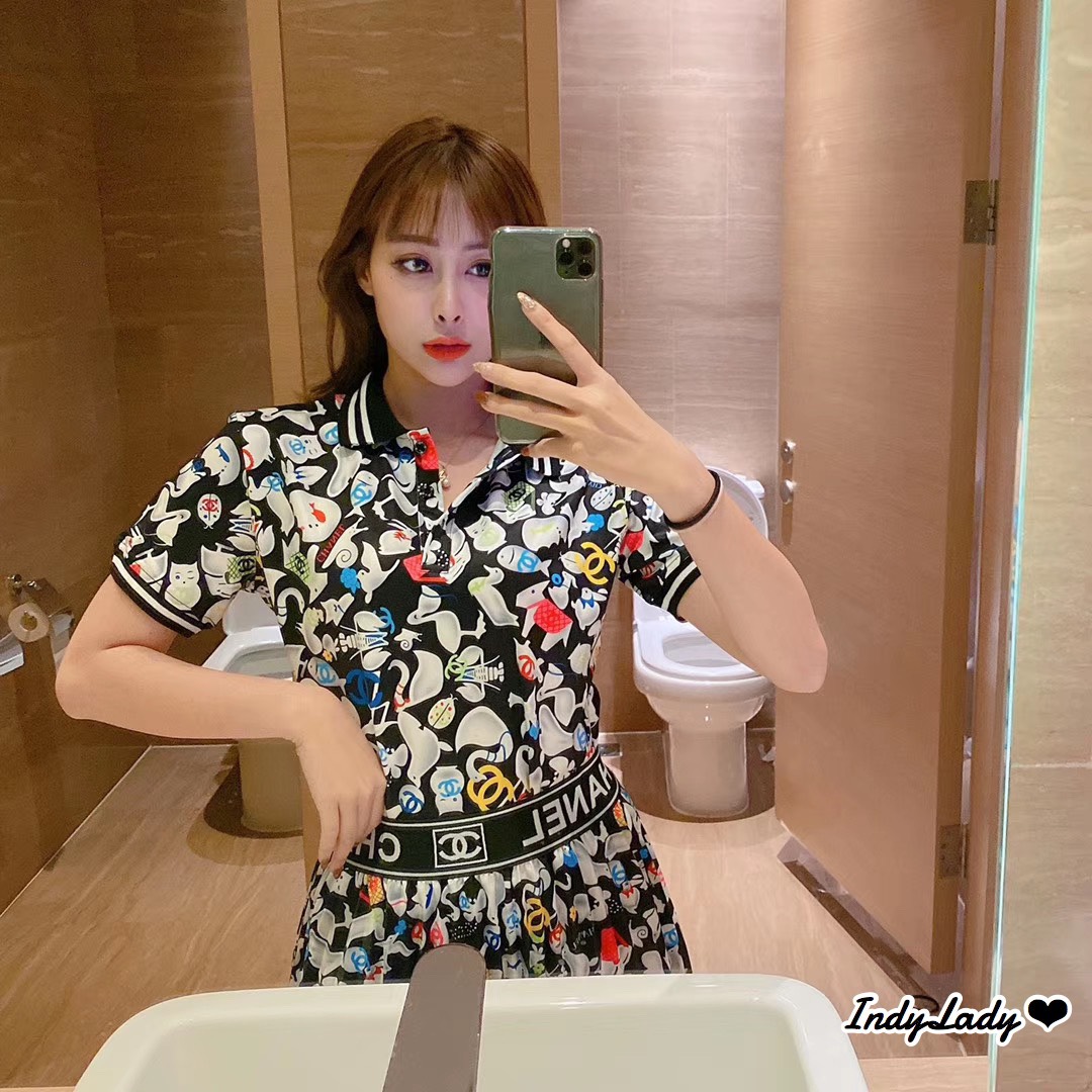 เสื้อ+กระโปรงพลีท ตัวเสื้อ แขนสั้นคอปก