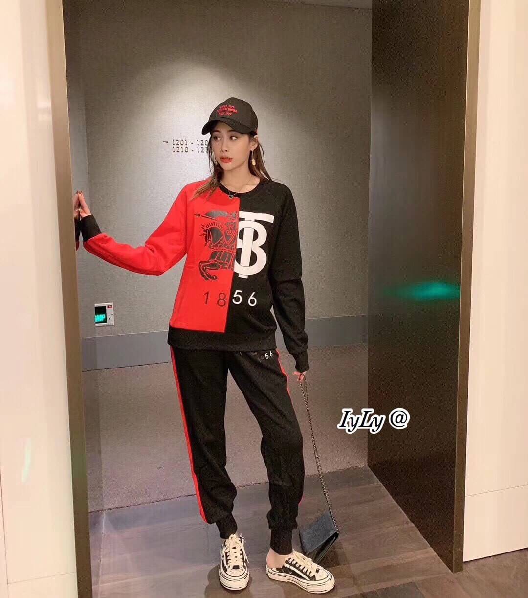 ตัวเสื้อแขนยาว ทรงจั๊มเปอร์ ทูโทน
