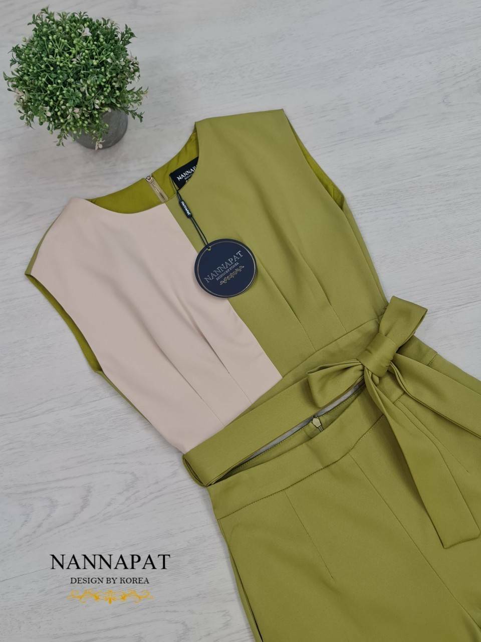 เสื้อทูโทน ซิปหลัง ผูกโบว์ที่เอว