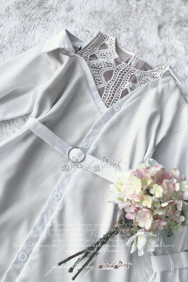 เสื้อเชิ๊ทเนื้อผ้าคอตตอนสีขาวคลาสสิค