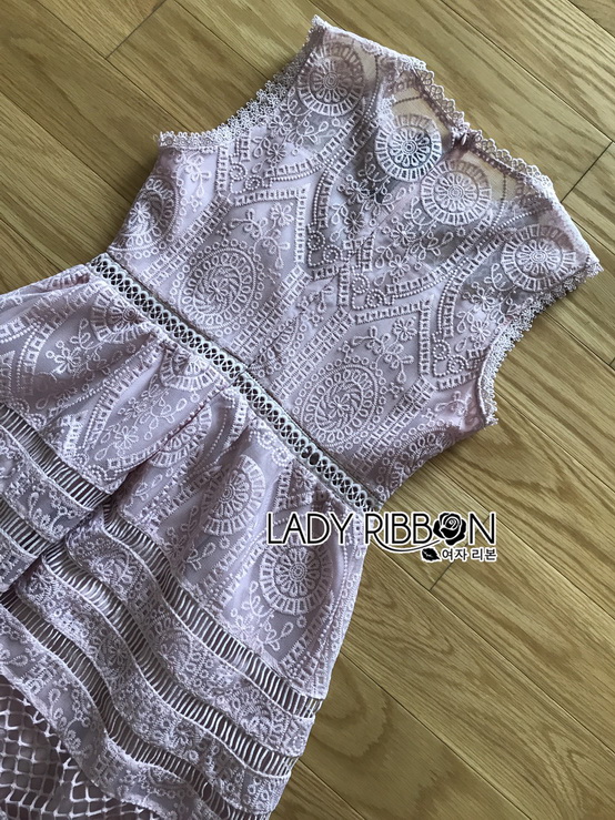 Dress เดรสสั้นผ้าลูกไม้สีชมพูอ่อนสไตล์เฟมินีน