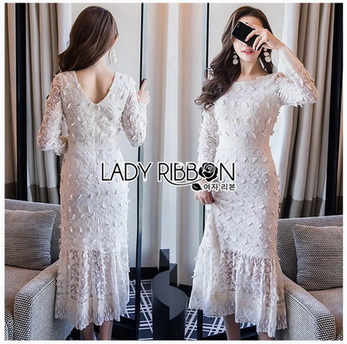 Maxi Dress เดรสยาวผ้าลูกไม้สีขาวทรงแขนยาว
