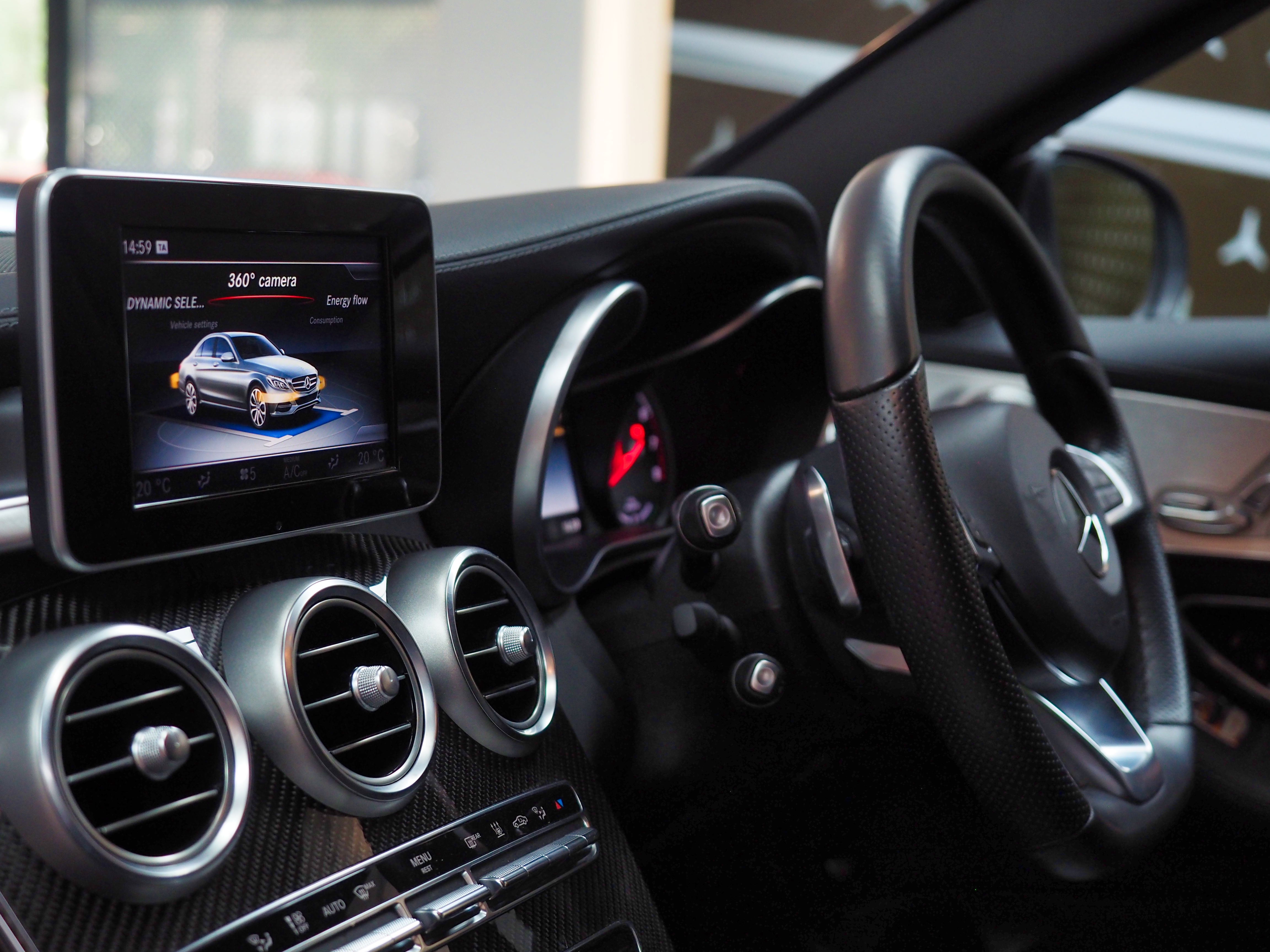 จองแล้ว C350e AMG Plug in Hybrid W205