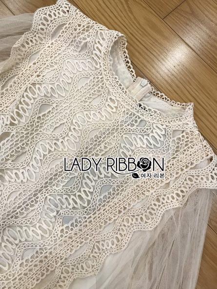 Mini Dress เดรสสั้นผ้าลูกไม้สีขาวงาช้าง