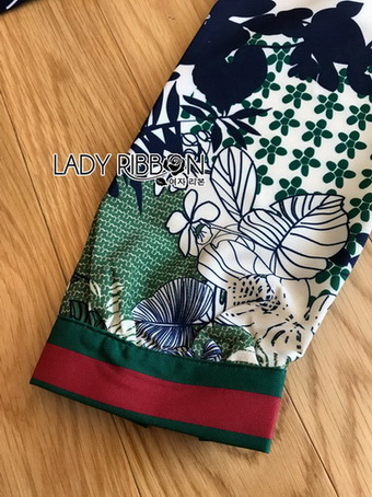 เดรสผ้าเครปพิมพ์ลายกราฟฟิก